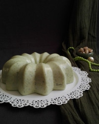 کرم پسته شیر عسلی