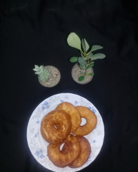 پیراشکی بدون خمیرمایه برای بار اول بد نبود ?