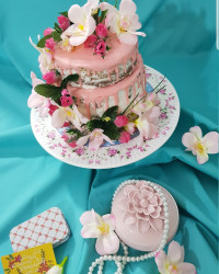 کیک تولد عریان