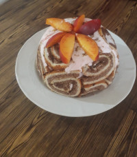شارلوت بستنی