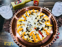 پیتزا قارچ وگوشت وکوکتل بندری