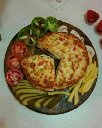 پیتزا سه طبقه..