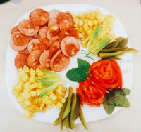 هات داگ پنیری و سیب زمینی