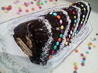 کیک یخچالی هرمی