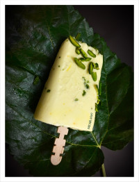 بستنی زعفرانی