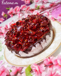 کیک دورنگ با تزئین ژله