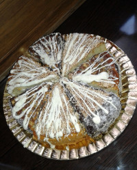 کیک داریم چ کیکی