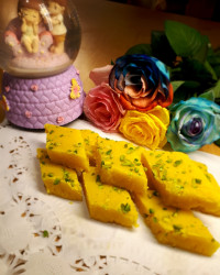 لوز زعفرانی