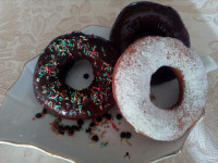 دونات خوشمزه.جای همگی خالی