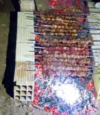 کباب چنجه بره مزه دار شده