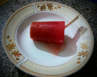 بستنی یخی میوه ای