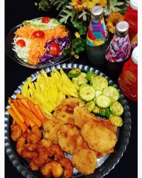 شنیسل مرغ ومیگو سوخاری