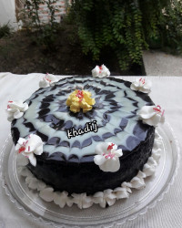 کیک سیاه جادویی