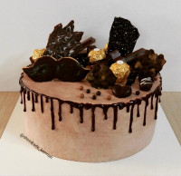 کیک خامه ای شکلاتی