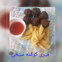 کوفته سیخی با سس گوجه