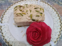 حلورده واین گل تقدیم نگاهتون