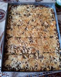 پیتزای گوشت وقارچ