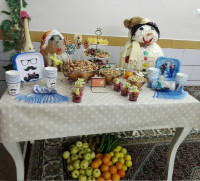 این میز شب تولد و شب یلدا تدارکات مامان جونم .با تاخییر چون تازه وارد برنامه شدم