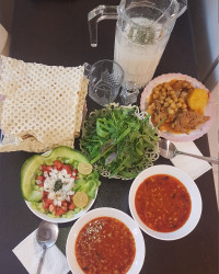 آبگوشت .غذای مورد علاقه همسر عزیزم ?