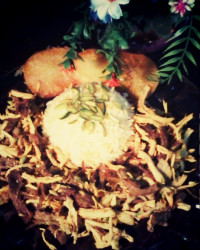 پلو (گوشت ومرغ)ریش ریش شده