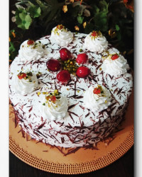 کیک تولد دختر نازم