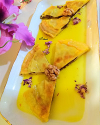 قیقاناخ یا خاگینه مغزدار جادویی با تخم مرغ کم