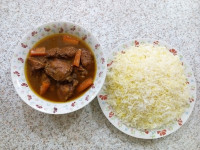 مرغ با رب انار و دونه انار