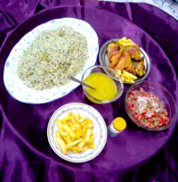 باقالی پلو با مرغ سوخاری