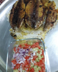 ته انداز ماهی با سالاد شیرازی