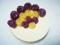 چیز کیک و ژله ی رولی