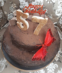 کیک اسفنجی خودم پز برای تولد عموی عزیزم