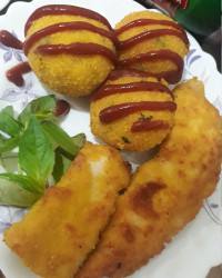 کراکت سیب زمینی و پنیر سینه مرغ سوخاری