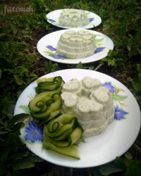ماست و خیار قالبی