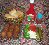 فلافل خودم پز با سس خانگی