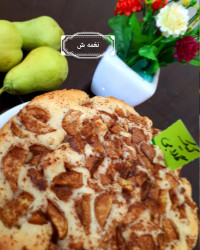 کیک گلابی با بادام