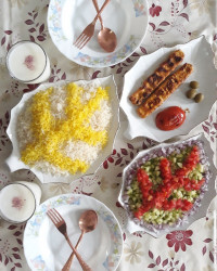 کوبیده مرغ ناهار من وعطا