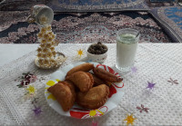 اینم ازپیراشکی من دستورخمیرشواگرپاپیون قبول کردمیگذارم خیلی خمیرش عالی میشه جاتون خالی