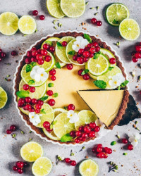 کیک قهوه لیمو - تمشک