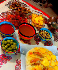 خوراک مرغ محلی