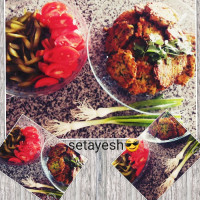 کوکو مرغ و پیاز چه