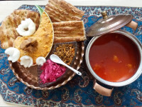 آبگوشت لذیذ وترشی خونگی