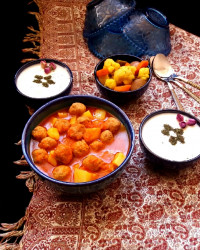 قیمه ریزه نخودچی