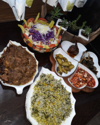 سبزی پلو با ماهیچه.