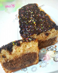 کیک دو تخم مرغی