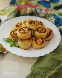 پیتزای رولی