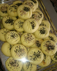 نون برنجی های خوشمزه با روغن حیوانی