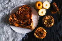 کیک سیب و گردو