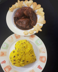 خوراک مرغ با رب انار