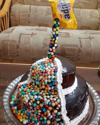 کیک تولد پارسال دختر بزرگم