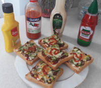 پیتزا جان با نان تست چه خوشمزه شده❤❤❤